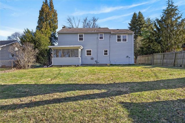 207 Edgemere Drive, Greece, NY 14612