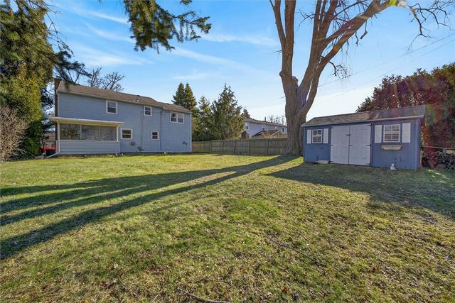 207 Edgemere Drive, Greece, NY 14612