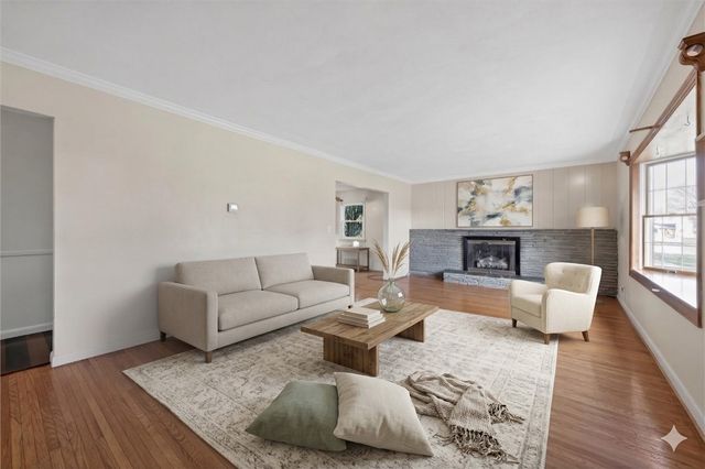 207 Edgemere Drive, Greece, NY 14612