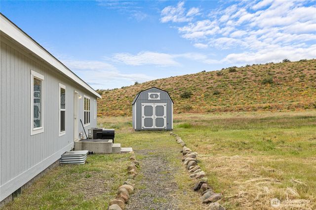 261 Flying Rock Road, Ellensburg, WA 98926