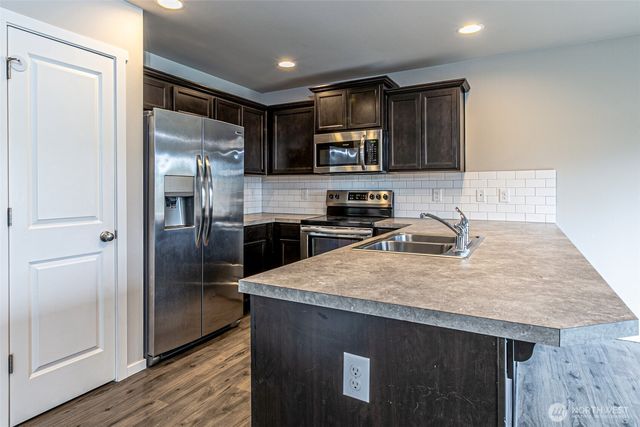 2928 Mahogany Street NE, Lacey, WA 98516