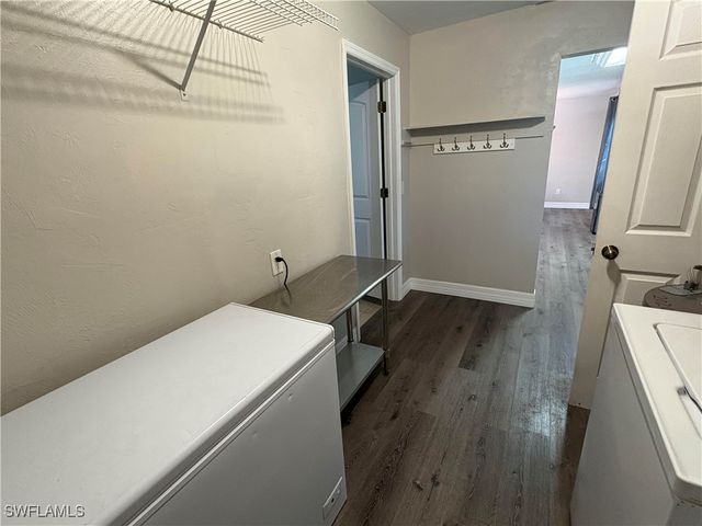 203 Esther ST, Naples, FL 34104