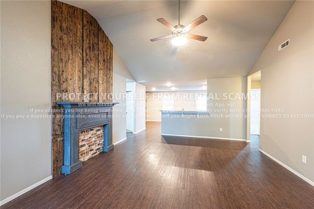 1336 S Splash Drive, Fayetteville, AR 72701