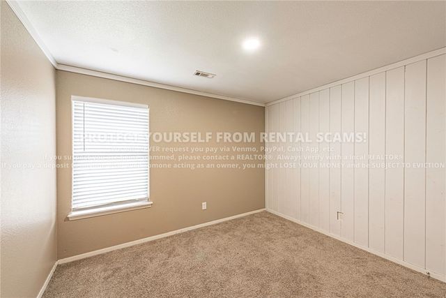 1336 S Splash Drive, Fayetteville, AR 72701