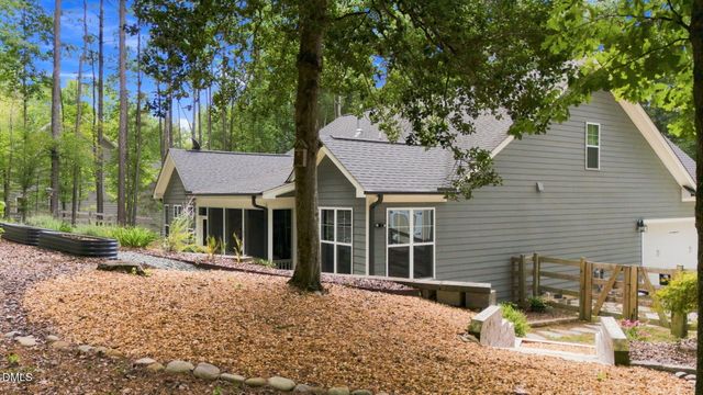 208 Tobacco Road, Pittsboro, NC 27312
