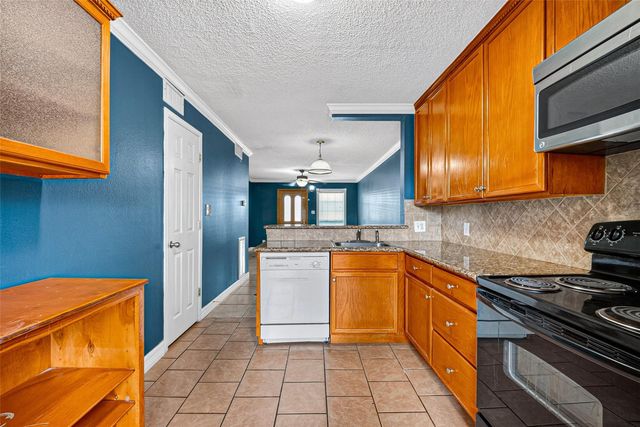 1220 Shadowdale Drive 6, Houston, TX 77043