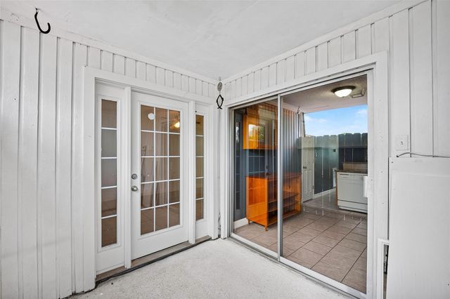 1220 Shadowdale Drive 6, Houston, TX 77043