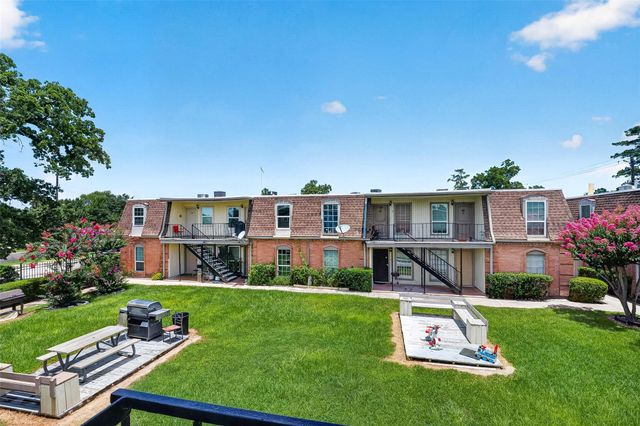 1220 Shadowdale Drive 6, Houston, TX 77043