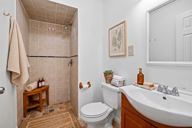1220 Shadowdale Drive 6, Houston, TX 77043