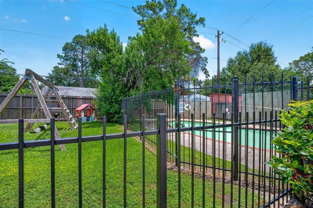 1220 Shadowdale Drive 6, Houston, TX 77043