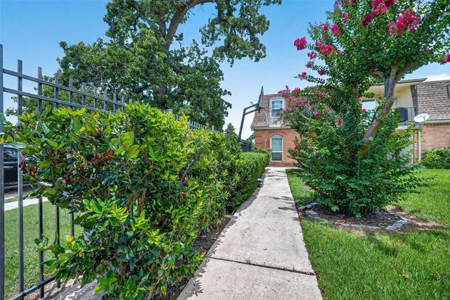 1220 Shadowdale Drive 6, Houston, TX 77043