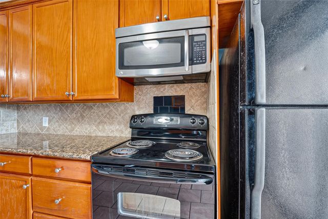 1220 Shadowdale Drive 6, Houston, TX 77043
