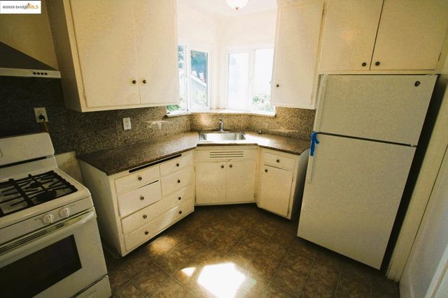 5312 Sacramento Ave, Richmond, CA 94804
