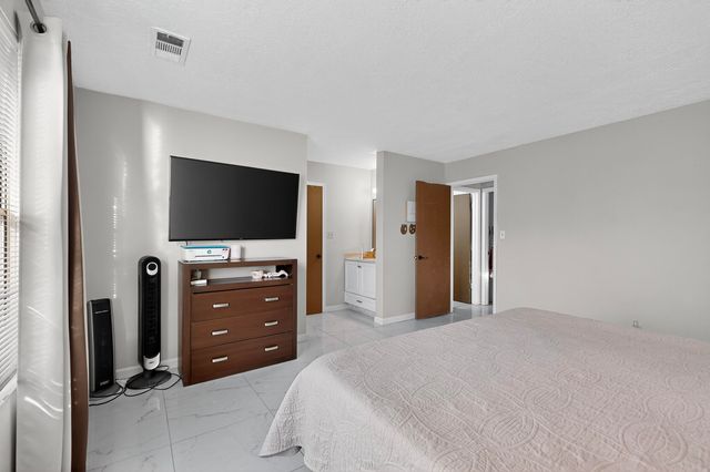 469 Wagon Train Drive SE, Rio Rancho, NM 87124