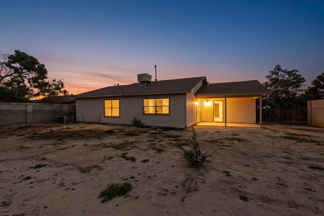 469 Wagon Train Drive SE, Rio Rancho, NM 87124