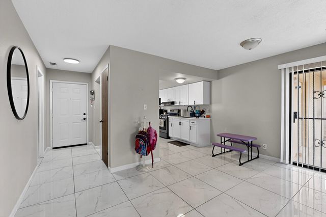 469 Wagon Train Drive SE, Rio Rancho, NM 87124