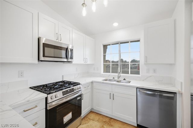 2441 Saguaro Point Street, Las Vegas, NV 89115