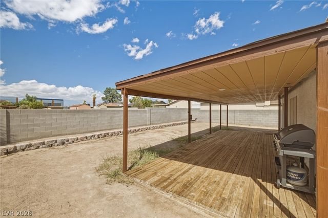 2441 Saguaro Point Street, Las Vegas, NV 89115