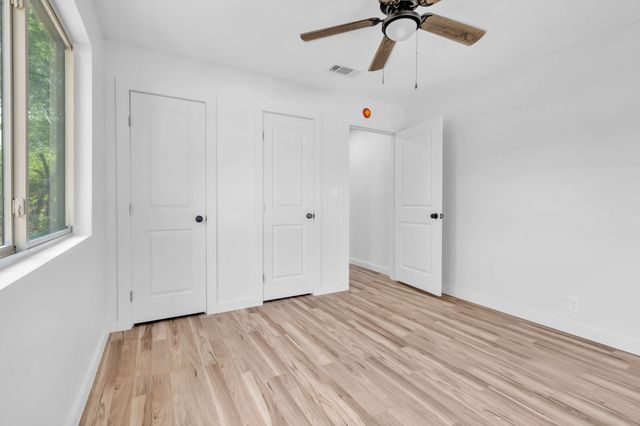 5620 Hiett Court, Fort Worth, TX 76112