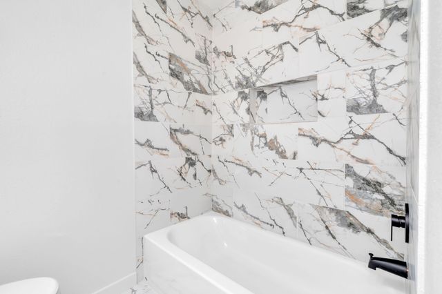 5620 Hiett Court, Fort Worth, TX 76112