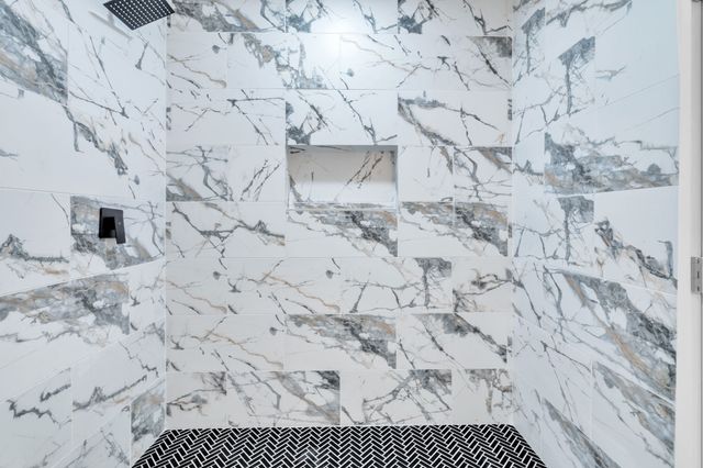 5620 Hiett Court, Fort Worth, TX 76112