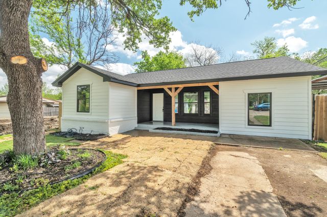 5620 Hiett Court, Fort Worth, TX 76112