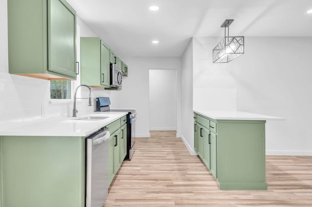 5620 Hiett Court, Fort Worth, TX 76112