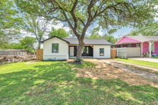 5620 Hiett Court, Fort Worth, TX 76112