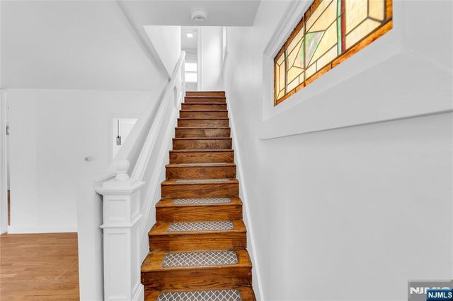 46 Chamberlain Avenue, Little Ferry, NJ 07643