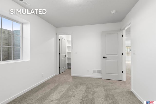 9111 Castle Pine Drive, Lincoln, NE 68516