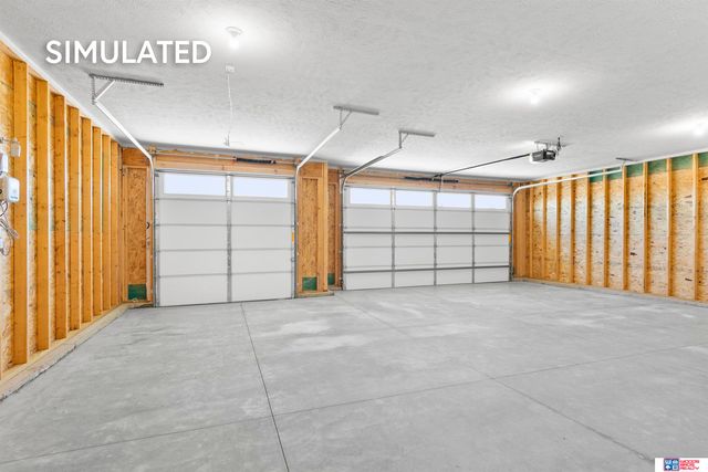 9111 Castle Pine Drive, Lincoln, NE 68516