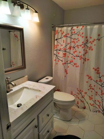 1042 Christobal Lane, Colton, CA 92324