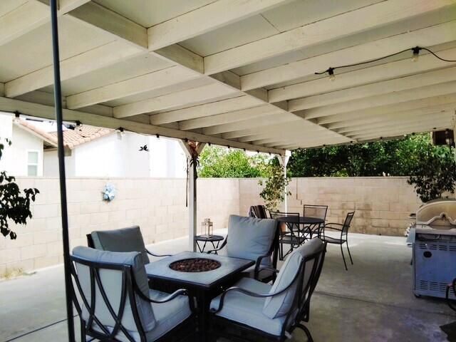 1042 Christobal Lane, Colton, CA 92324
