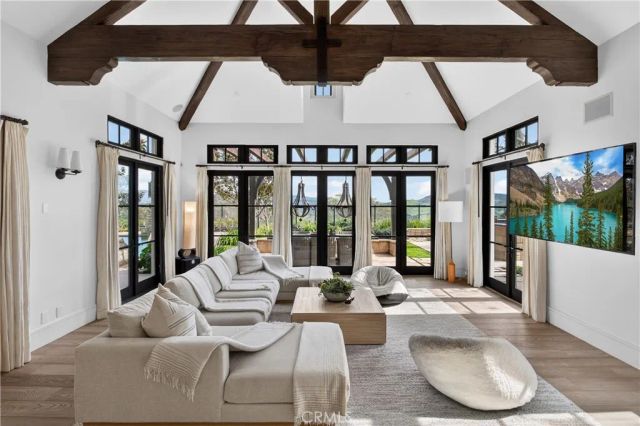 18 Mission Ridge Road, Ladera Ranch, CA 92694