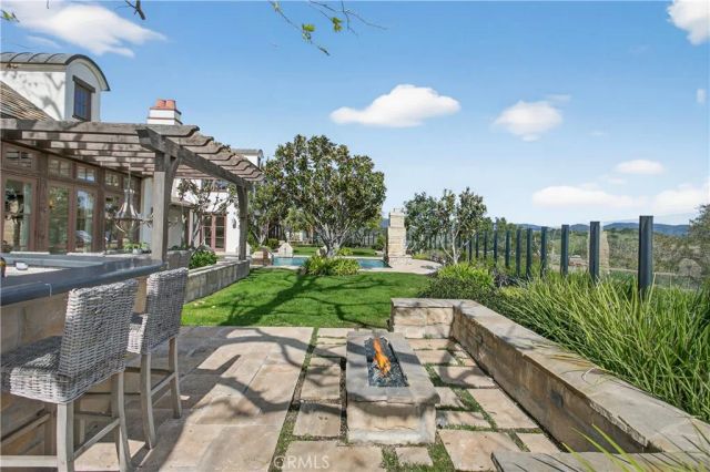 18 Mission Ridge Road, Ladera Ranch, CA 92694