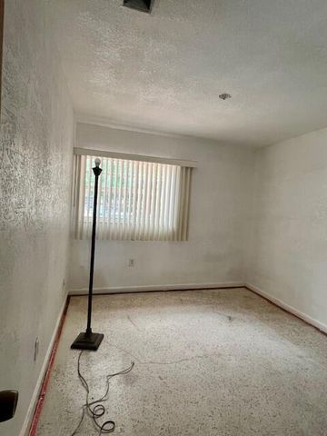 3930 NW 207 St Road, Miami Gardens, FL 33055