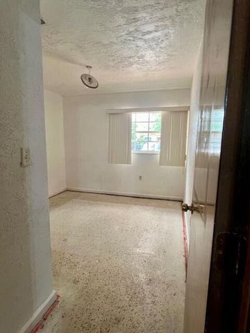 3930 NW 207 St Road, Miami Gardens, FL 33055