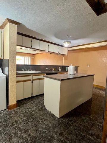 3930 NW 207 St Road, Miami Gardens, FL 33055