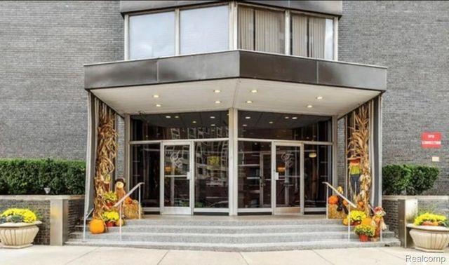 8200 Jefferson Avenue E 803, Detroit, MI 48214