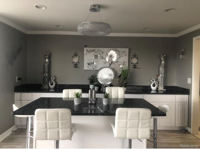 8200 Jefferson Avenue E 803, Detroit, MI 48214