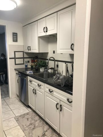 8200 Jefferson Avenue E 803, Detroit, MI 48214