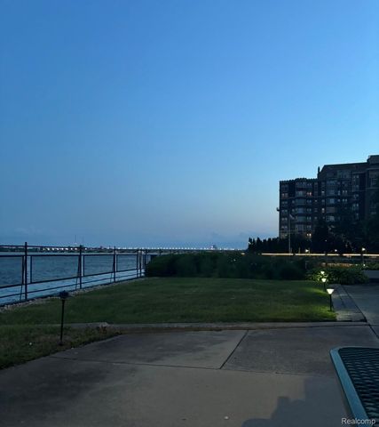 8200 Jefferson Avenue E 803, Detroit, MI 48214