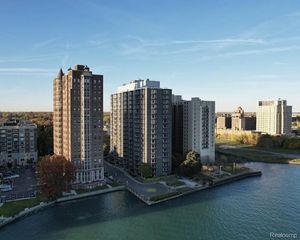 8200 Jefferson Avenue E 803, Detroit, MI 48214