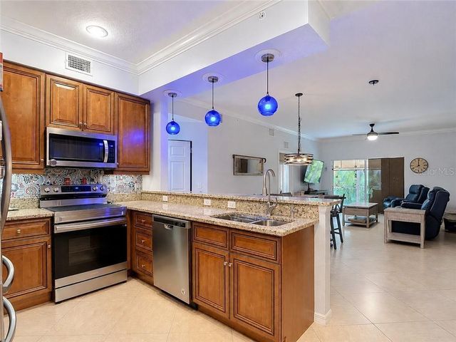 1051 WINDING PINES CIRCLE 105, Cape Coral, FL 33909