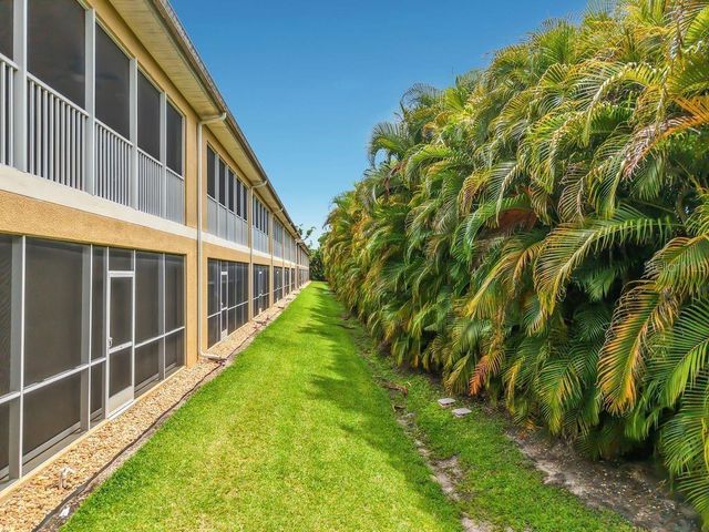 1051 WINDING PINES CIRCLE 105, Cape Coral, FL 33909