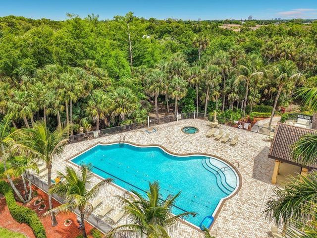 1051 WINDING PINES CIRCLE 105, Cape Coral, FL 33909