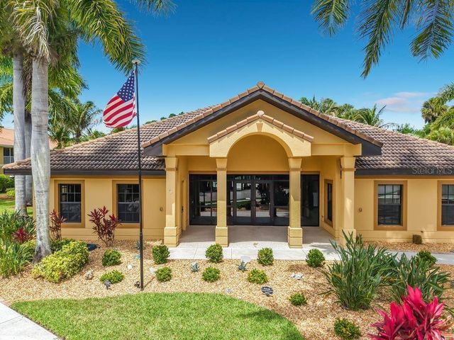 1051 WINDING PINES CIRCLE 105, Cape Coral, FL 33909