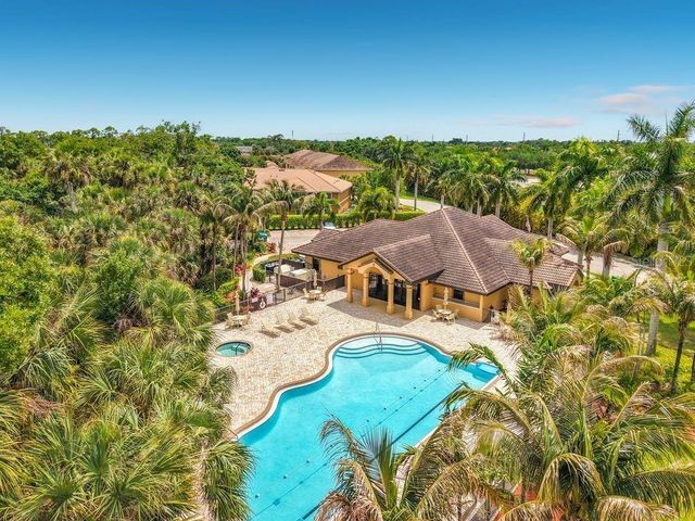 1051 WINDING PINES CIRCLE 105, Cape Coral, FL 33909