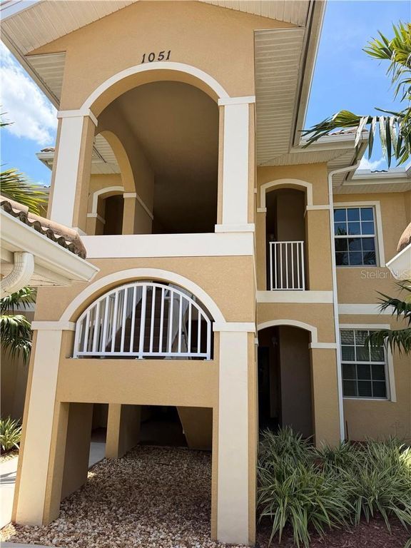1051 WINDING PINES CIRCLE 105, Cape Coral, FL 33909