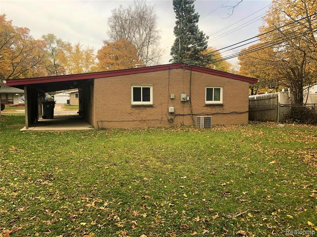 1198 Neafie Avenue, Pontiac, MI 48342